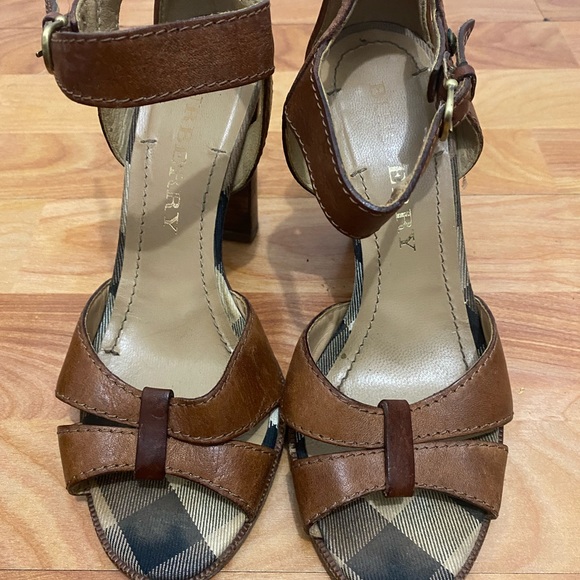 Burberry Sandals - Picture 1 of 10